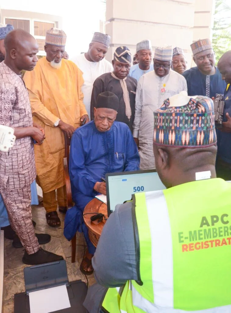 “Senator Abdullahi Adamu revalidates his membership during the APC e-membership registration exercise in Nasarawa State, dispelling rumours of defection.”