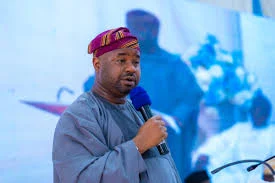 Zach Adedeji speaking at House of Representatives roundtable on Nigeria’s 2026 revenue projections