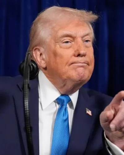 President Donald Trump threatens 25% tariff against any country that trades with Iran