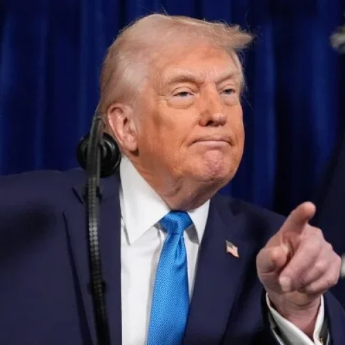 President Donald Trump threatens 25% tariff against any country that trades with Iran