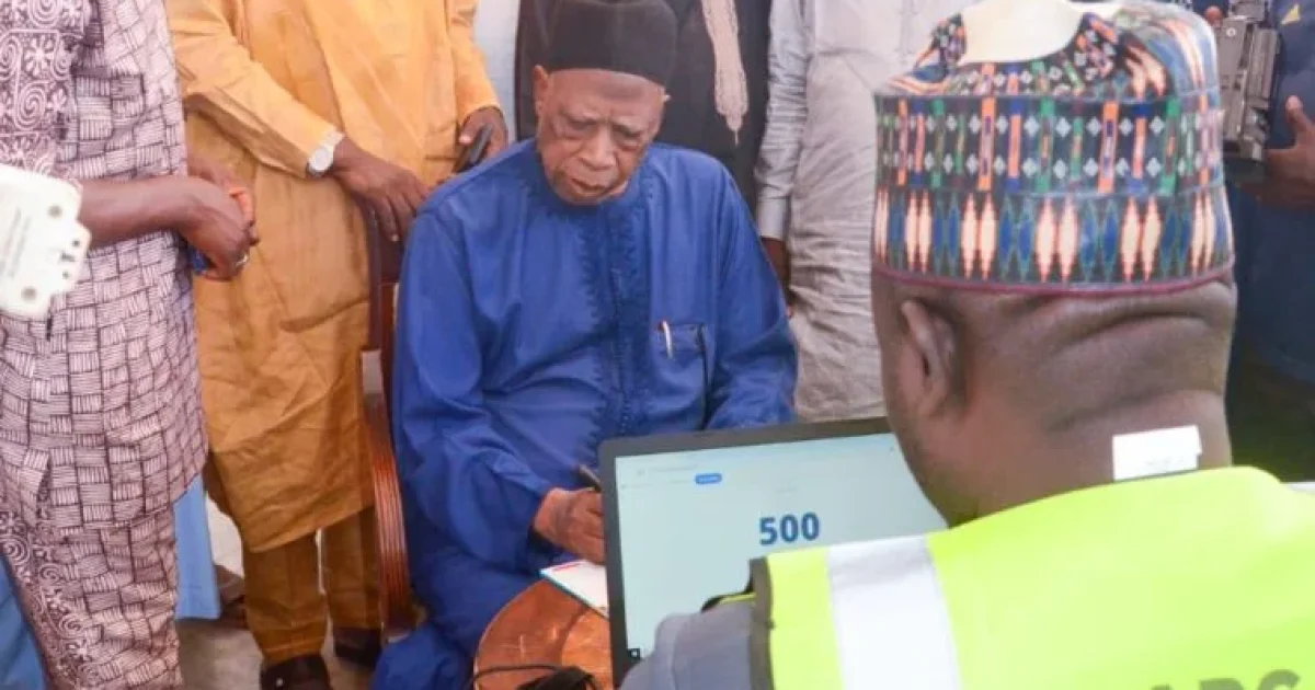 “Senator Abdullahi Adamu revalidates his membership during the APC e-membership registration exercise in Nasarawa State, dispelling rumours of defection.”